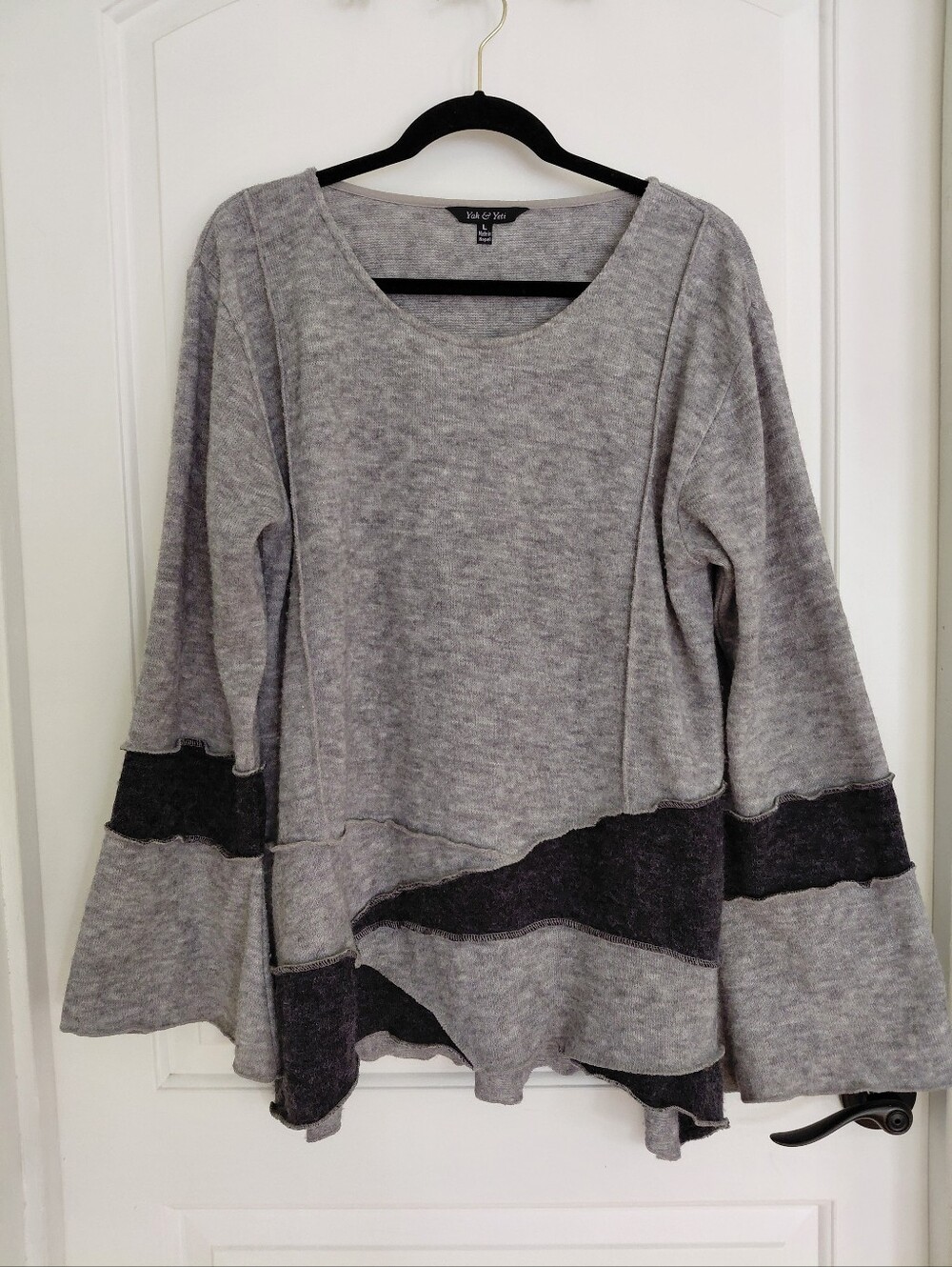 Yak & Yeti Sweater Boho Lagenlook Gray Large Assymetrical Flared Exposed Seams